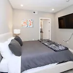 Upscale 2Br Condo Resort Amenities West Hollywood