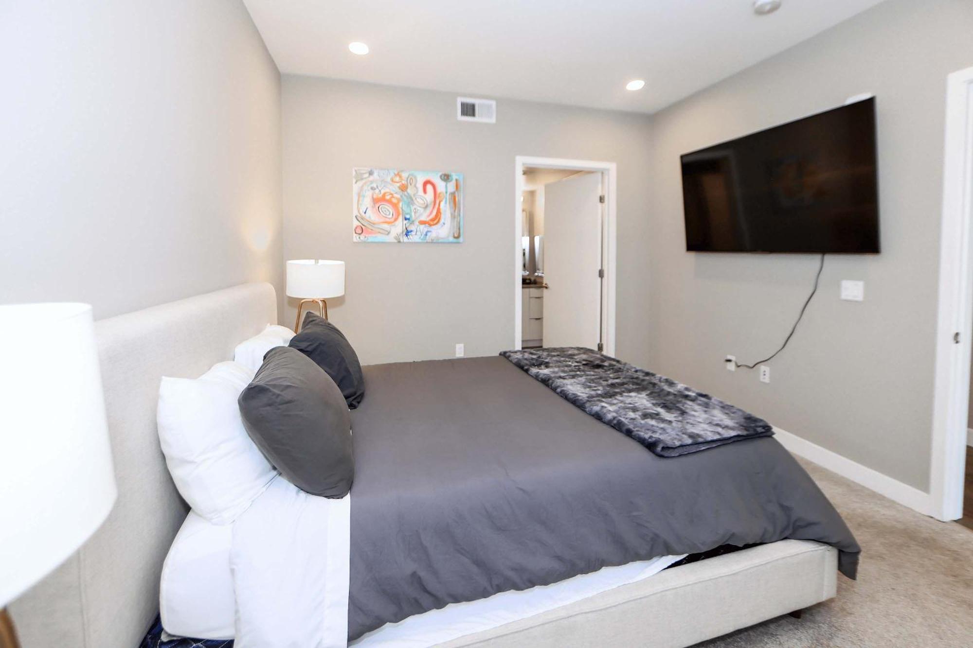 Apartment Upscale 2br Amenities West Hollywood Los Angeles
